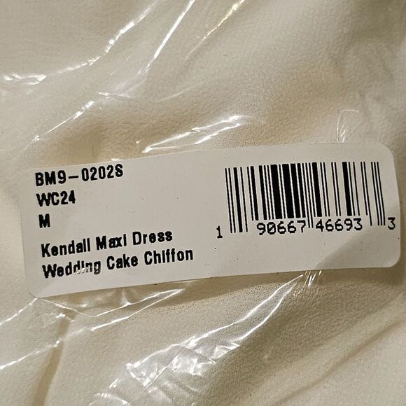NWT Show Me Your Mumu Kendall Maxi Dress Wedding Cake Chiffon M - Picture 6 of 6